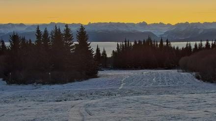 Inspiration Ridge - Homer Alaska Live Webcam - Nov 13, 2025, 9:22am AKST