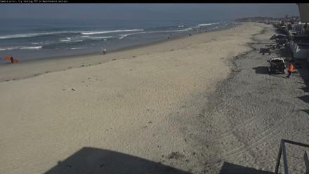 Del Mar Beach South Roaming Live Webcam - Mar 26, 2026, 9:47am PDT