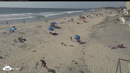 Del Mar Beach South Roaming Live Webcam - Apr 19, 2026, 4:04pm PDT