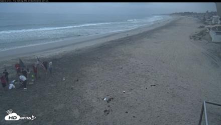 Del Mar Beach South Roaming Live Webcam - Sep 16, 2026, 6:30am PDT