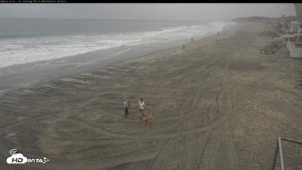 Del Mar Beach South Roaming Live Webcam - Sep 30, 2026, 7:44am PDT