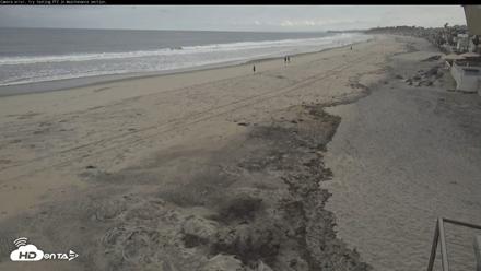 Del Mar Beach South Roaming Live Webcam - May 16, 2026, 7:22am PDT