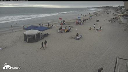 Del Mar Beach South Roaming Live Webcam - Jun 27, 2026, 5:26pm PDT