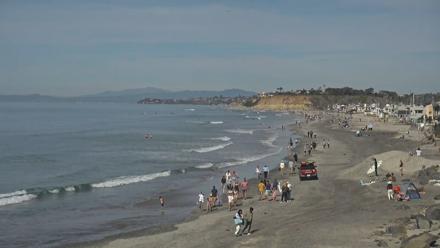 Del Mar Beach South Roaming Live Webcam - Nov 27, 2025, 11:45am PST