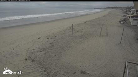 Del Mar Beach South Roaming Live Webcam - Aug 14, 2026, 6:54am PDT