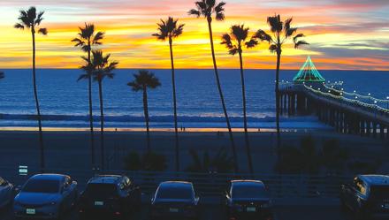 Manhattan Beach Pier South Live Webcam - Dec 4, 2025, 5:04pm PST