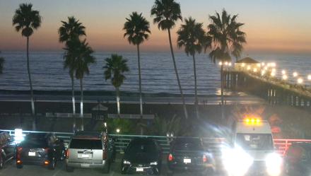 Manhattan Beach Pier South Live Webcam - Oct 11, 2025, 7:06pm PDT