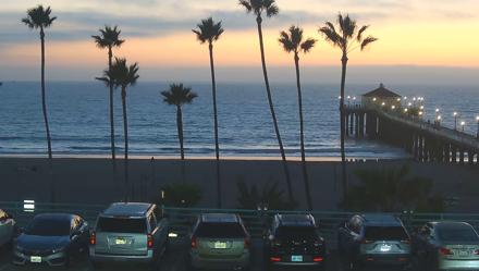 Manhattan Beach Pier South Live Webcam - Oct 24, 2025, 6:34pm PDT