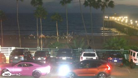 Manhattan Beach Pier South Live Webcam - Aug 29, 2026, 8:05pm PDT