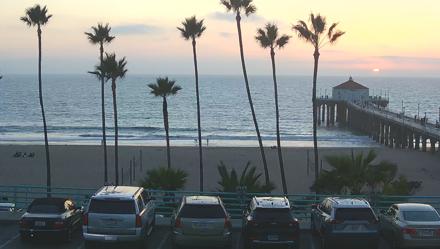 Manhattan Beach Pier South Live Webcam - Oct 24, 2025, 6:07pm PDT