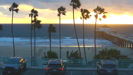 Manhattan Beach Pier South Live Webcam - Feb 17, 2026, 5:22pm PST