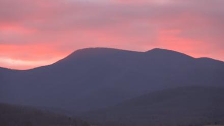 Shenandoah National Park Mountains Live Cam - Dec 1, 2025, 7:42am EST