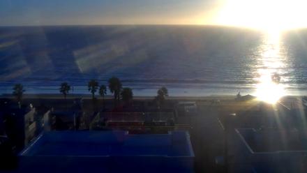 El Porto Overlook Live Surf Camera - Oct 9, 2025, 6:06pm PDT
