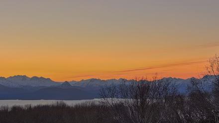 Homer Alaska Northern Lights Live Cam - Dec 25, 2025, 9:43am AKST