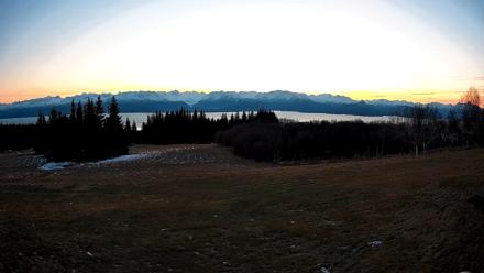 Homer Alaska Northern Lights Live Cam - Dec 25, 2025, 9:42am AKST