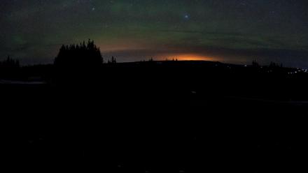 Homer Alaska Northern Lights Live Cam - Dec 24, 2025, 3:49am AKST