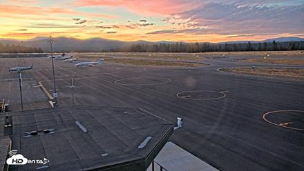 Truckee Tahoe Airport Live Webcam - Aug 25, 2026, 8:00pm PDT