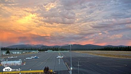 Truckee Tahoe Airport Live Webcam - Oct 5, 2026, 7:03am PDT