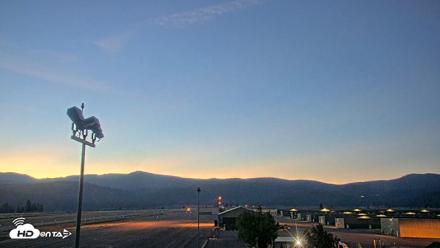 Truckee Tahoe Airport Live Webcam - Aug 26, 2026, 5:57am PDT