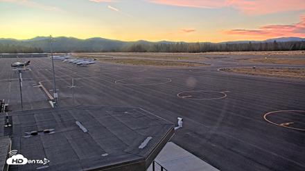 Truckee Tahoe Airport Live Webcam - Aug 22, 2026, 7:59pm PDT
