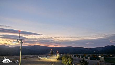 Truckee Tahoe Airport Live Webcam - Sep 25, 2026, 6:29am PDT