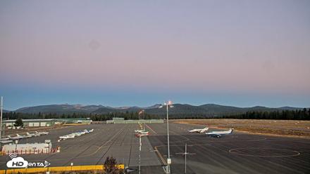 Truckee Tahoe Airport Live Webcam - Oct 17, 2026, 7:00am PDT