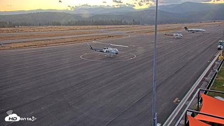 Truckee Tahoe Airport Live Webcam - Sep 17, 2026, 6:39am PDT