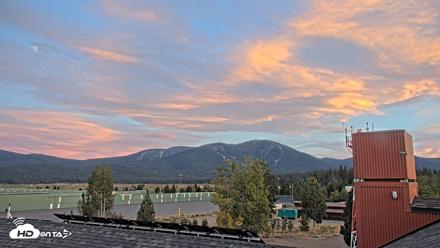Truckee Tahoe Airport Live Webcam - Aug 23, 2026, 7:49pm PDT