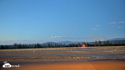 Truckee Tahoe Airport Live Webcam - Sep 16, 2026, 7:32pm PDT