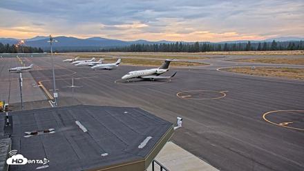 Truckee Tahoe Airport Live Webcam - Aug 28, 2026, 6:41am PDT