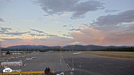 Truckee Tahoe Airport Live Webcam - Sep 10, 2026, 6:43am PDT