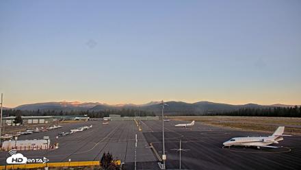 Truckee Tahoe Airport Live Webcam - Sep 15, 2026, 6:58am PDT