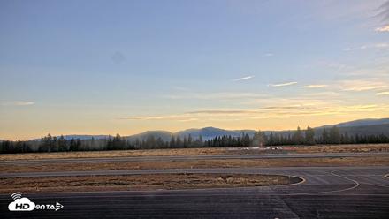 Truckee Tahoe Airport Live Webcam - Sep 12, 2026, 6:43am PDT