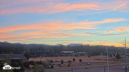 Truckee Tahoe Airport Live Webcam - Aug 25, 2026, 7:53pm PDT