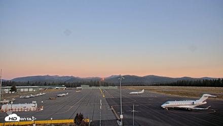 Truckee Tahoe Airport Live Webcam - Sep 14, 2026, 6:42am PDT