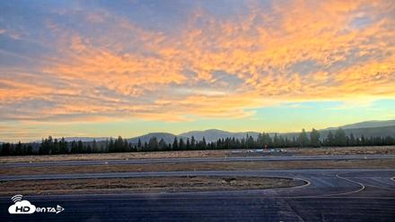 Truckee Tahoe Airport Live Webcam - Aug 25, 2026, 6:18am PDT