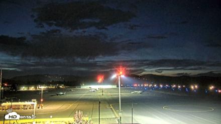 Truckee Tahoe Airport Live Webcam - Sep 21, 2026, 7:51pm PDT