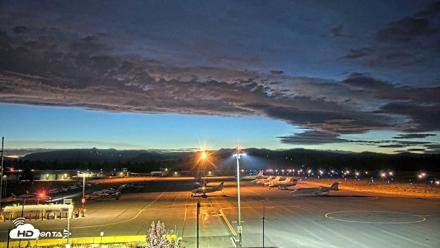Truckee Tahoe Airport Live Webcam - Aug 21, 2026, 8:35pm PDT
