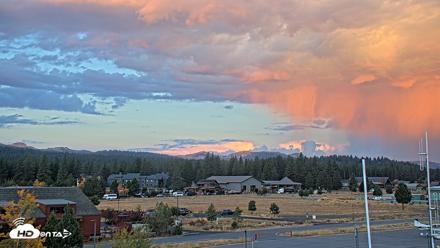 Truckee Tahoe Airport Live Webcam - Oct 5, 2026, 7:03am PDT