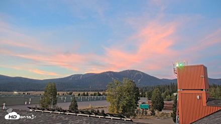 Truckee Tahoe Airport Live Webcam - Aug 19, 2026, 6:08am PDT