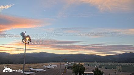 Truckee Tahoe Airport Live Webcam - Aug 18, 2026, 6:15am PDT