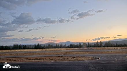 Truckee Tahoe Airport Live Webcam - Sep 17, 2026, 6:39am PDT