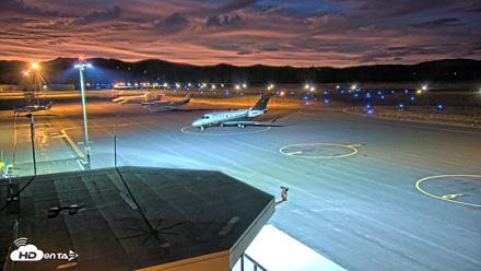 Truckee Tahoe Airport Live Webcam - Aug 27, 2026, 8:23pm PDT