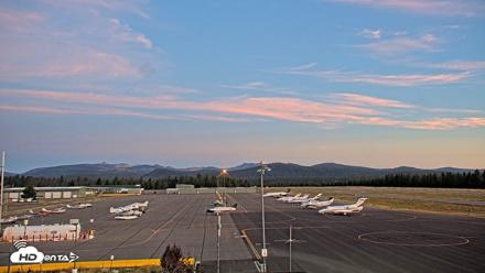 Truckee Tahoe Airport Live Webcam - Aug 19, 2026, 6:07am PDT