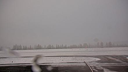 Truckee Tahoe Airport Live Webcam - Oct 15, 2025, 7:36am PDT