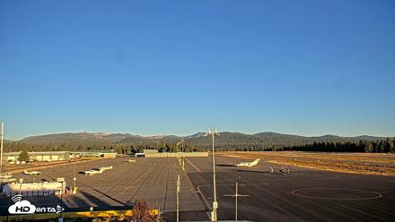 Truckee Tahoe Airport Live Webcam - Sep 29, 2026, 7:20am PDT