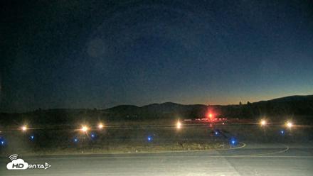Truckee Tahoe Airport Live Webcam - Oct 6, 2026, 6:09am PDT