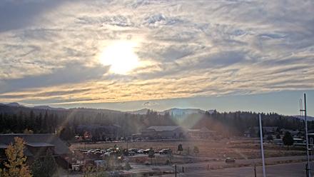 Truckee Tahoe Airport Live Webcam - Oct 8, 2025, 5:43pm PDT