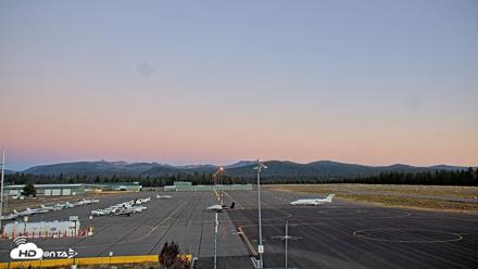 Truckee Tahoe Airport Live Webcam - Aug 30, 2026, 6:21am PDT