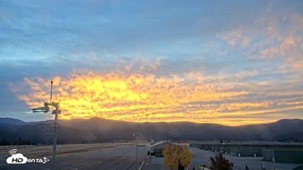 Truckee Tahoe Airport Live Webcam - Oct 21, 2026, 7:16am PDT